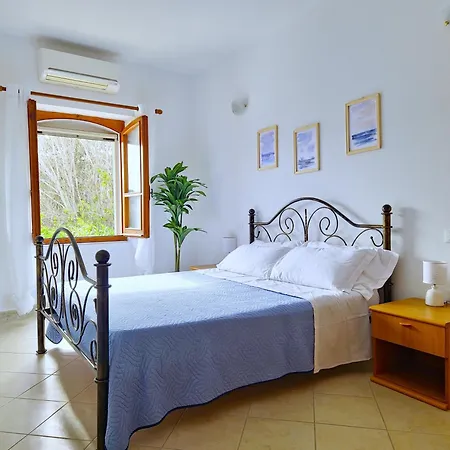 בית נופש Casa Almar-fronte Spiaggia קאלה ליברוטו