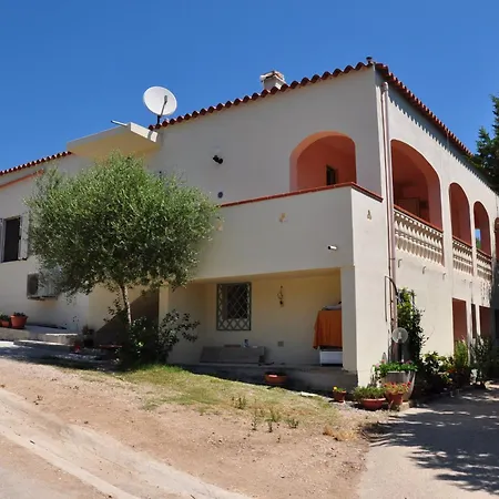 Дом отдыха Casa Almar-fronte Spiaggia Кала-Либеротто